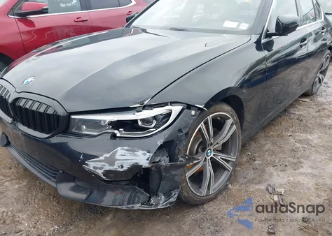 2022 BMW 330I xDrive z USA, uszkodzony, nr VIN 3MW5R7J02N8C32306